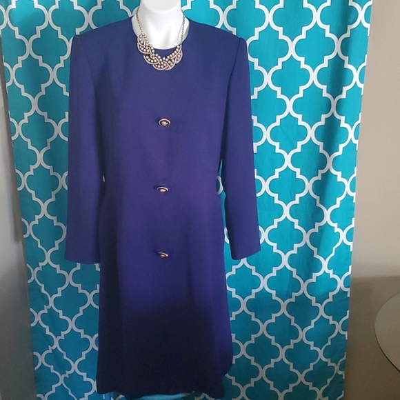 Dress - Picture 8 of 16